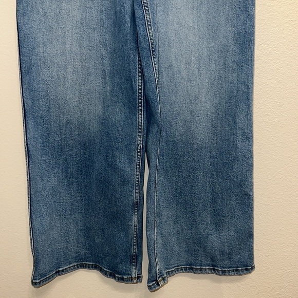 Good American Good Skate Wide Leg Jeans - Picture 5 of 8